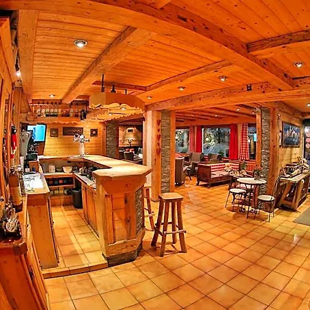 Fleur Des Neiges Hotel 3*